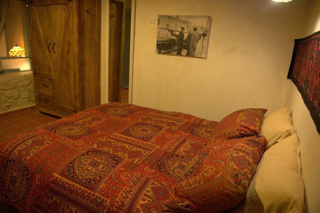 The Well Inn Беэр-Шева Номер фото
